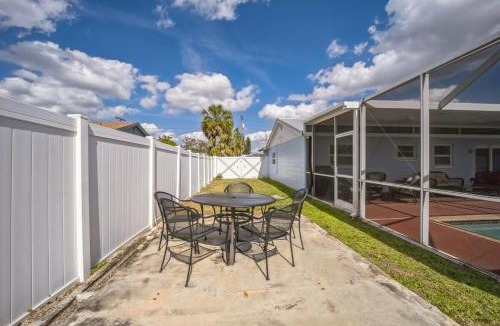 Apollo Beach Villa | Apollo Beach Retreat - 3BR - Pool - Backyard -BBQ