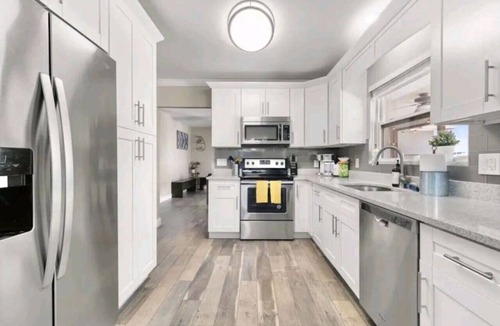 Apollo Beach House | Apollo Beach Waterfront Pool Oasis