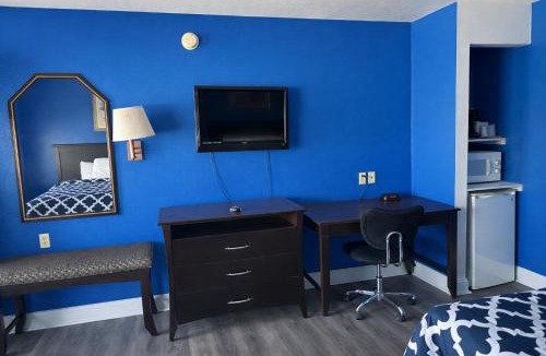 Fairfield Hotel | Apollo Lodge and RV Park