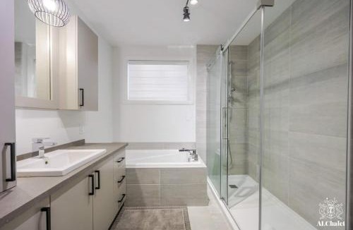 Pont-Rouge Ski Chalet | Apollon - Family Paradise - Pool Spa Sauna