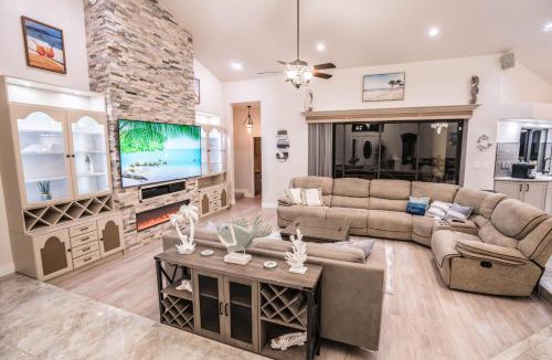 Apollo Beach House | Apollos Anchor - 926 Golf Island Dr