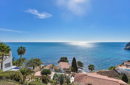 La Canuta Villa | Apolonia - by Almarina Villas