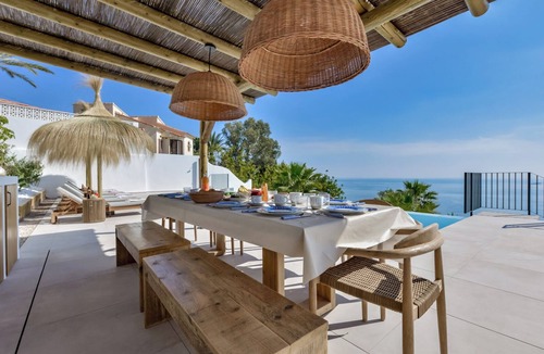 La Canuta Villa | Apolonia - by Almarina Villas