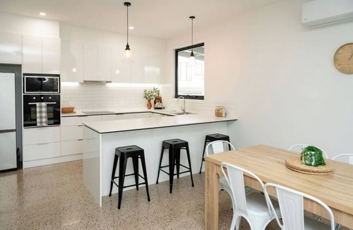 Port Campbell House | Apostle Escape Summar