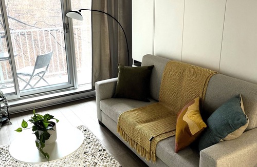 Chinatown Apartment | App en Plein Centre de Montréal - Quartier des Spectacles
