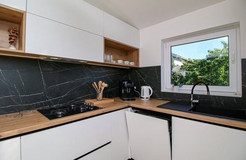 Vrvari Apartment | App Jadran Porec with Private Pool