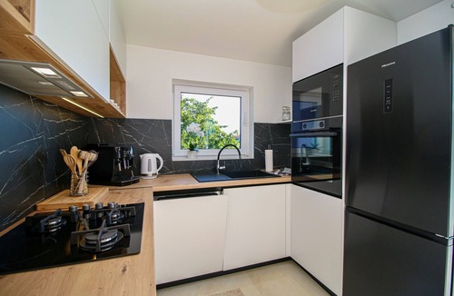 Vrvari Apartment | App Jadran Porec with Private Pool