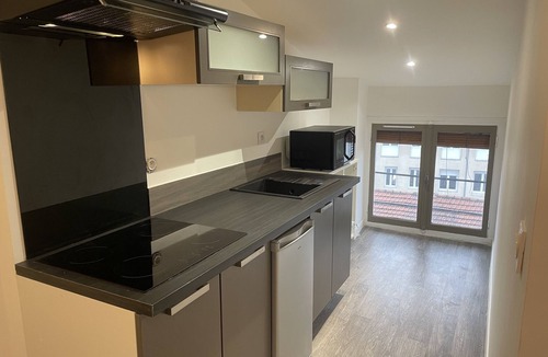 Saint-Etienne Apartment | App Luxueux, Sécurisé et Authentique