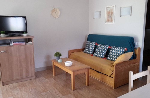 Arreau Apartment | App T2 Bis Piscine Terrasse