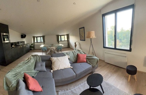 Saint-Hilaire-Saint-Mesmin Apartment | Appartement de Standing vue Exceptionnelle sur le Loiret