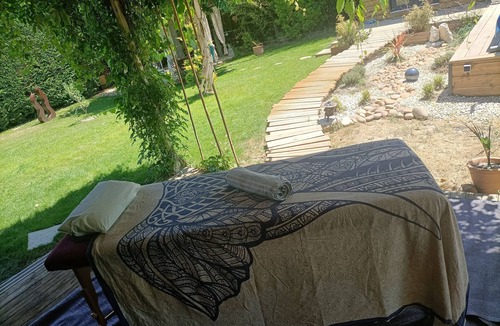 Saint-Saturnin-les-Avignon Apartment | Appartement Cosy Spa Provence Massages et Soins du Corps