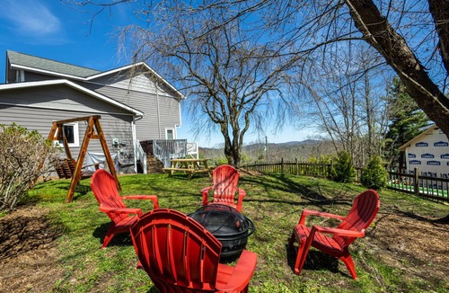 Blowing Rock Cabin | Appalachian Adventure Home with Views