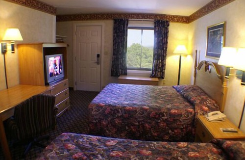 Vernon Hotel | Appalachian Motel