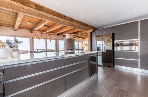 Saint-Pierre-de-Clages Ski Chalet | Appaloosa - FABULOUS & LUXE chalet 12 pers