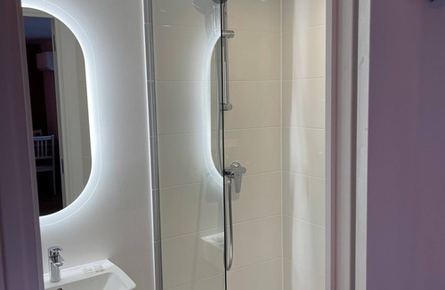 Saint-Germain-les-Corbeil Apartment | Appartement 201 Tarracotta