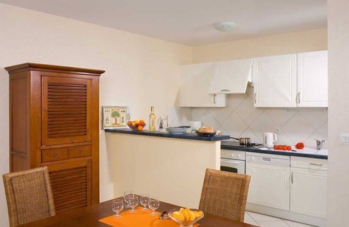 L'Aiguillon-sur-Vie Condo | Appart cosy sur le terrain de golf !