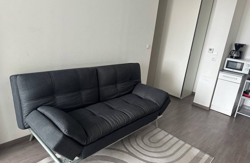 Haluchere - Perray Apartment | Apparement Spacieux et Lumineux