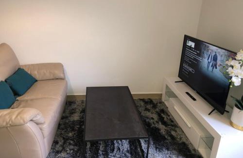 Mantes-la-Jolie Apartment | Apparemment 003