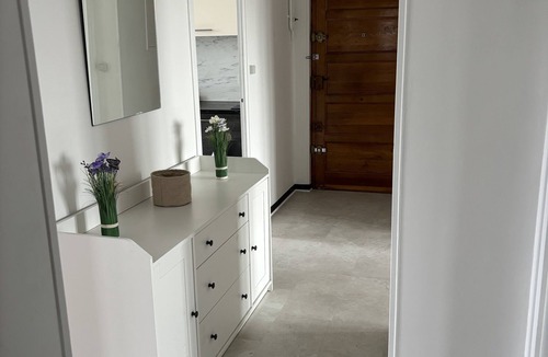 Parilly Apartment | Apparemment des Merveilles