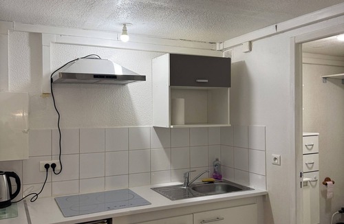 Vaulx En Velin Village Apartment | Apparently 2 rooms