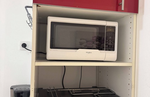 Vaulx En Velin Village Apartment | Apparently 2 rooms