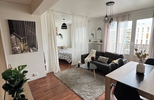 Antony Apartment | Apparently cosy and warm T2 Fresnes