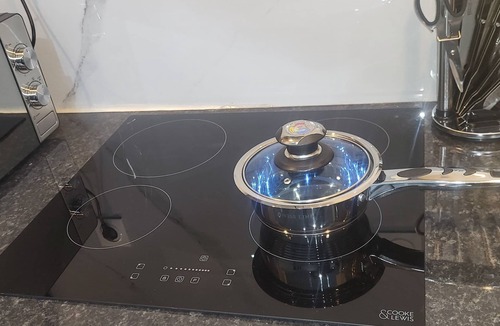 Lille Sud Apartment | Apparently private