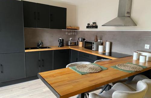 Saint-Amand-les-Eaux Apartment | Appart équipé 2 personnes