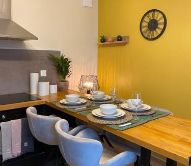 Saint-Amand-les-Eaux Apartment | Appart équipé 2 personnes