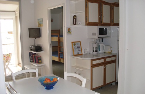 Foulquines Apartment | APPART 2 PERS VUE MER 100M DE LA PLAGE ET DES COMMERCES A NARBONNE-PLAGE