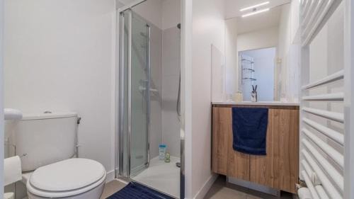 Blagnac Apartment | Appart 4 étoiles Calme, 3 Chambres, Clim, Terrasse & Parking