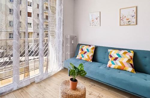Quartier Exposition-Bajatiere Apartment | Appart 4 chambres, balcon et ascenseur
