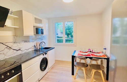 Chateau Apartment | Appart 65m2 RDC, 2 bedrooms, Free parking Nantes agglo(Rezé)