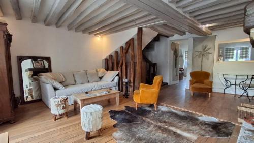 Neauphle-le-Chateau House | Appart 7 couchages en plein cœur de village