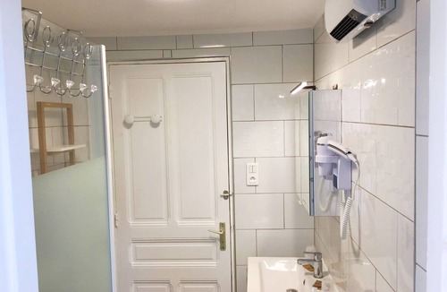 Lourdes Apartment | Appart Atena 50 m2, parking, proche Sanctuaire.
