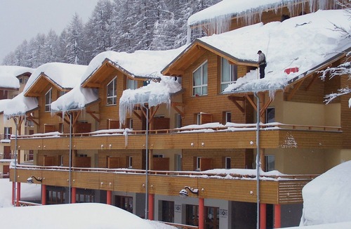 Allos Condo | Appart authentique | 50m de la navette