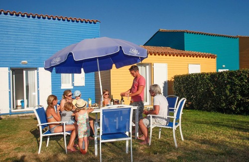 Le Chateau-d'Oleron Condo | Appart authentique et au calme, à 300m de la plage
