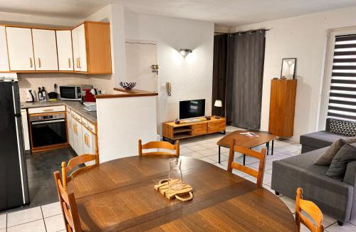 Banyuls-sur-Mer Apartment | Appart Banyuls 3 chambres centre du village 20m de la plage