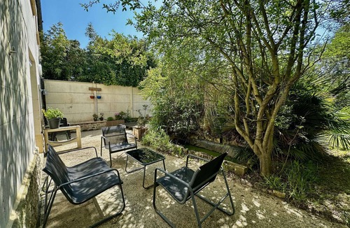 Basly Apartment | Appart' Basly - with terrace 7km from the beach