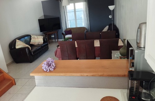 Chateau-Thierry Apartment | Appart Côte 204 Bis, Quartier Calme Proche des Commerces et Nature
