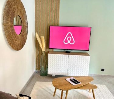 Elancourt Apartment | Appart’ calme - 48m² - proche Versailles - Paris