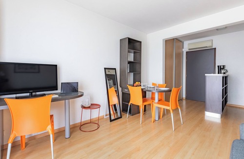 Carquefou Apartment | Appart'City Classic Nantes Carquefou