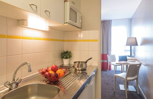Dobree-Bon Port Apartment | Appart'City Classic Nantes Quais de Loire