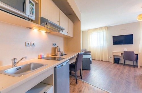 Estanove Apartment | Appart'City Confort Montpellier Ovalie 1
