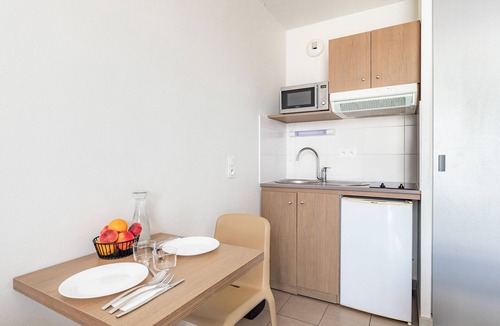 Saint-Assiscle Apartment | Appart'City Confort Perpignan Centre Gare