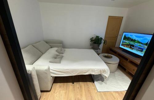 Lons-le-Saunier House | Appart cocooning terrasse