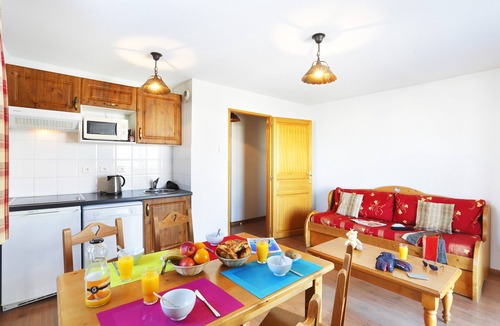 Germ Condo | Appart cosy + équipé, navette gratuite aux pistes