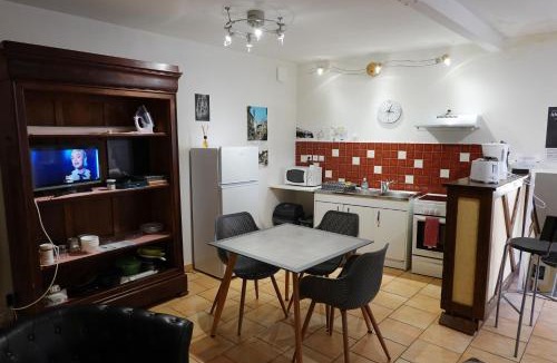 Bourbon-Lancy Apartment | Appart' de la collégiale