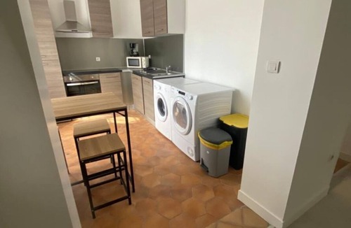 Petit-Palais-et-Cornemps Apartment | Appartement T3 Avec Terrasse