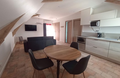 Saint-Clement-des-Levees Apartment | Appartement Cosy en Bord de Loire